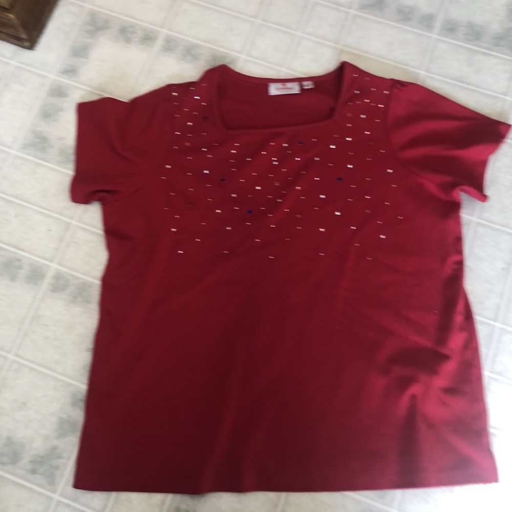 Quacker Factory 1X Red‎ Tee Rhinestone Sequin Embellished  Square Neck Short Slv